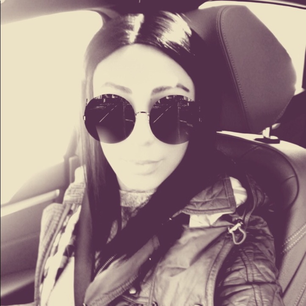 Meet your Posher, Sherry